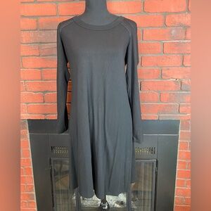 Robert Michaels Black Crew Neck Raglan Sleeve Sweater‎ Dress